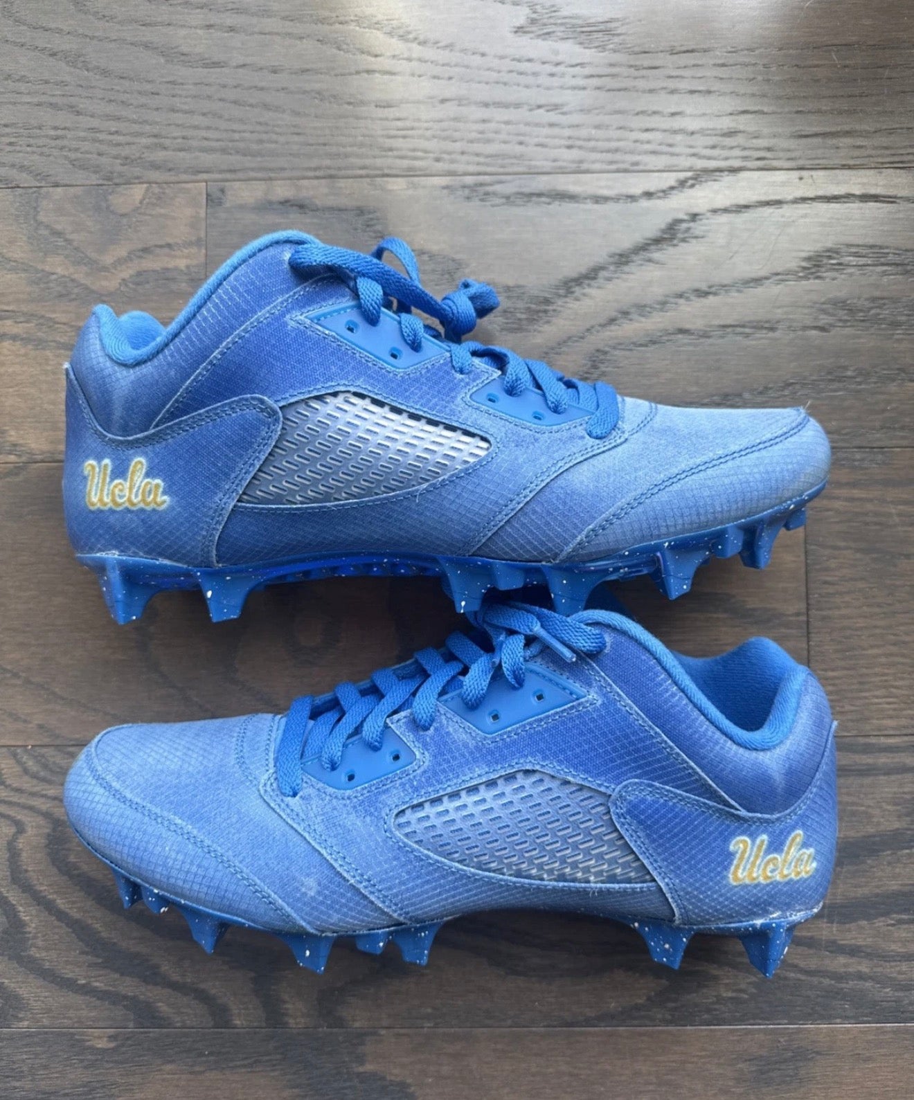 Uncle bruins cleats 💛 💙